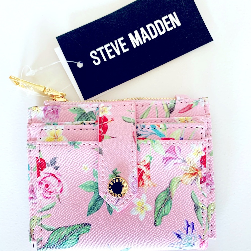 ❌SOLD❌ Steve Madden - Floral Bhayden Mini Wallet